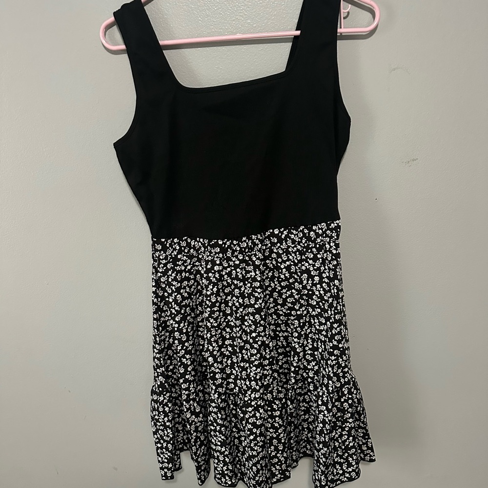 SHEIN Black and White Floral Mini Dress